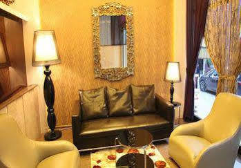 Lucid İzmir